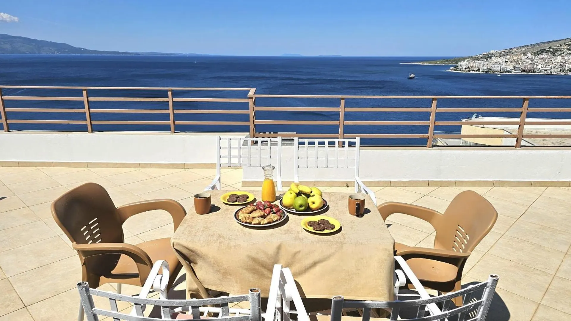 Sunset Penthouse Apartman Saranda Albánia